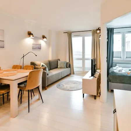 Old Town Heart Xiii - Wola Radziwie 7 وارسو