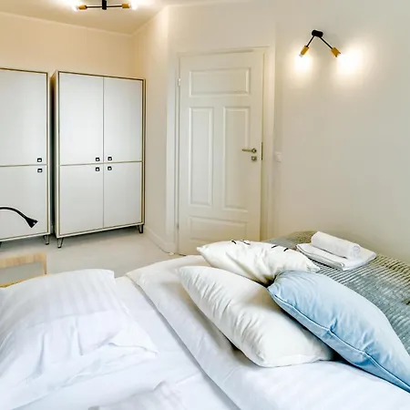 Old Town Heart Xiii - Wola Radziwie 7 * Warsaw