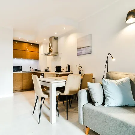 Old Town Heart Xiii - Wola Radziwie 7 Warsaw