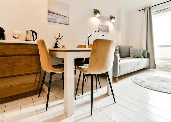 Old Town Heart Xiii - Wola Radziwie 7 * Warszawa